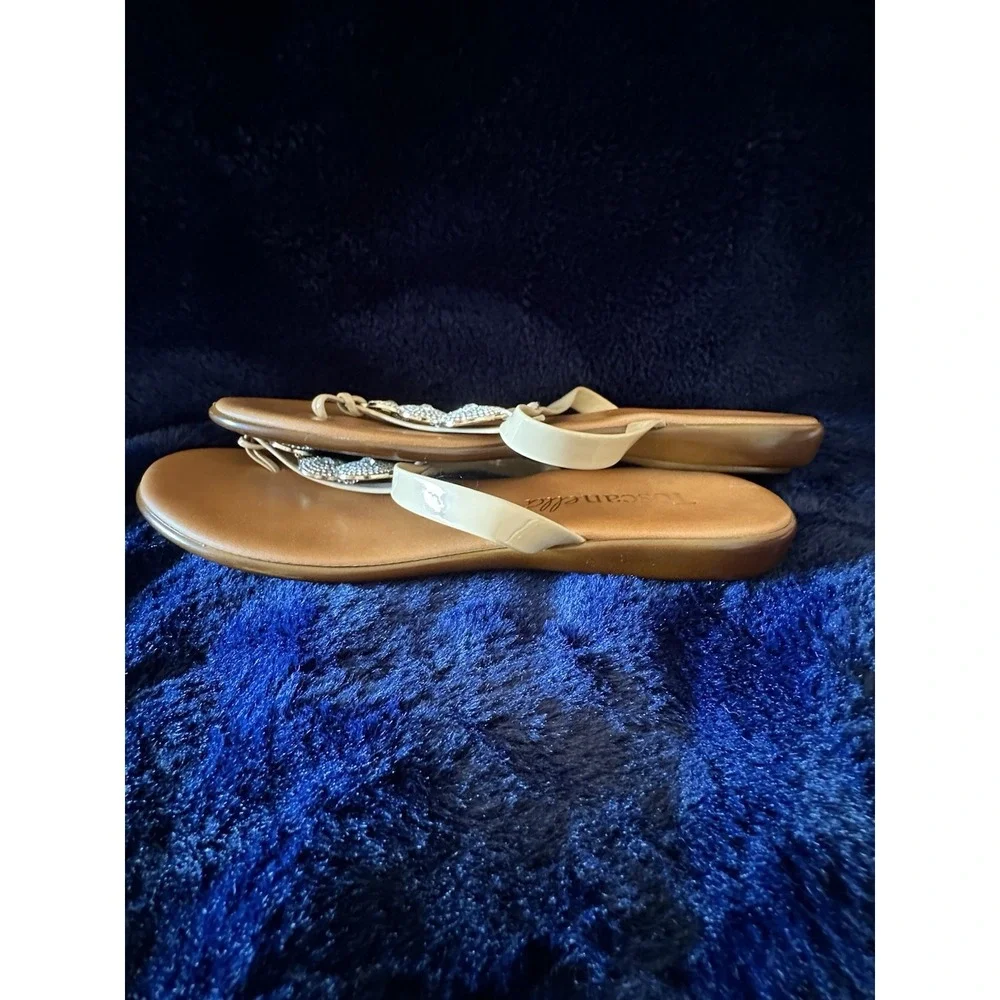 Toscanella Sandals Womens Size 7.5 Beige Rhinestone Discs Thong Made In Italy - Picture 4 of 6